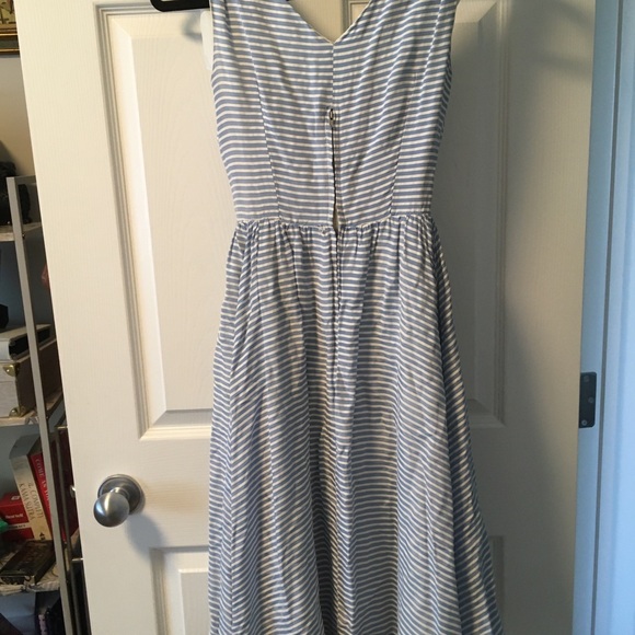 Vintage 1950s dress made in London - Picture 3 of 3